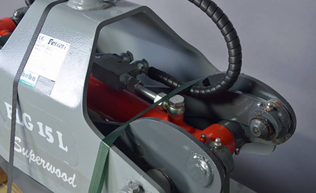 Polip kanál - Erdészeti gép Ferrari Holzgreifer FLG 15L + FR15 - NEW!: 11 kép.