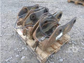 Geith Quantity Of 3 Hydraulic Couplers - Adapterek