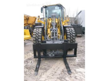 Balavto HYDRAULIC PALLET FORKS for Loaders - Raklapvilla