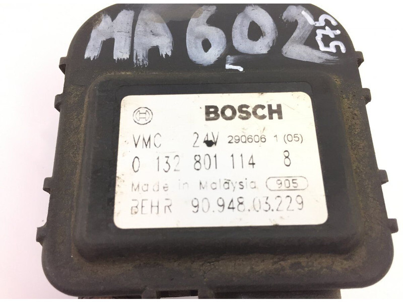 Fűtés/ Szellőzés gep - Teherautó Bosch TGA 26.430 (01.00-): 5 kép.