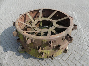Lanz Bulldog steel wheels 124 cm  - Gumiabroncsok és felnik