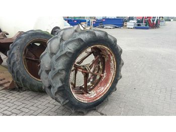 Kerekek/ abroncs Firestone dubbellucht