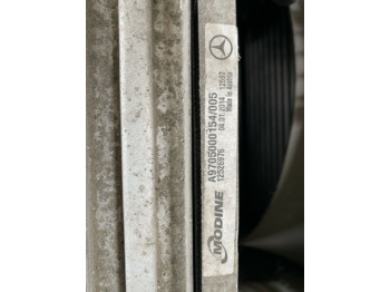 Radiátor - Teherautó MERCEDES ATEGO 12.23 Kühlerpaket Wasserkühler Radiator: 4 kép.
