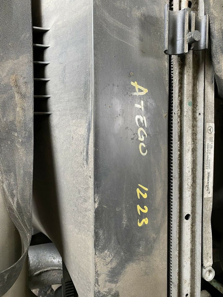 Radiátor - Teherautó MERCEDES ATEGO 12.23 Kühlerpaket Wasserkühler Radiator: 3 kép.