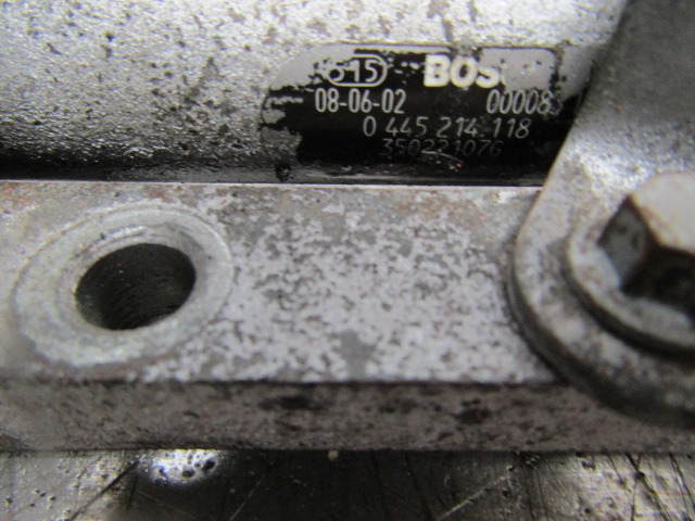 Üzemanyagrendszer - Teherautó SCHMIDT SWINGO ‘BOSCH’  FUEL RAIL AND INJECTOR PIPE P/NO 0445 214 118: 2 kép.