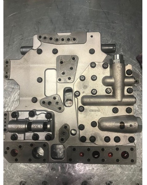 Új ECU - Építőipari gépek Volvo Rebuilt valve block voe11430000 PT2509 oem 22401 22671: 2 kép.