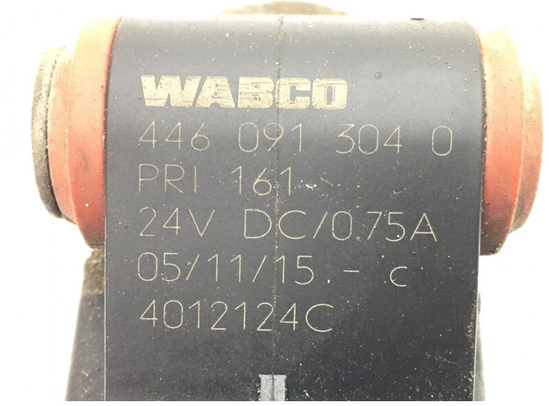Kipufogórendszer Wabco XF106 (01.14-): 6 kép.