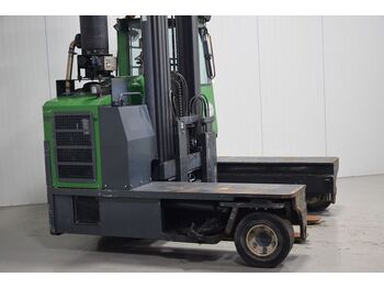 Oldalrakodó targoncá Combilift C8000