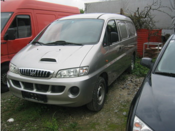 HYUNDAI H 1 VAN - Busz