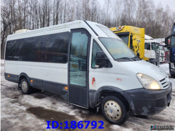 Távolsági busz IVECO Daily Strada 50C18 20-seater: 1 kép.