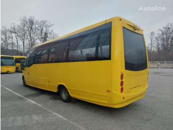 Minibusz, Kisbusz IVECO WING: 4 kép.