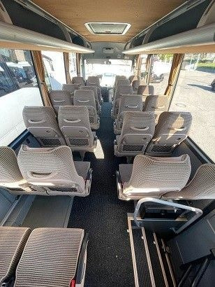 Helyközi busz Isuzu Novo Lux Bus: 12 kép.