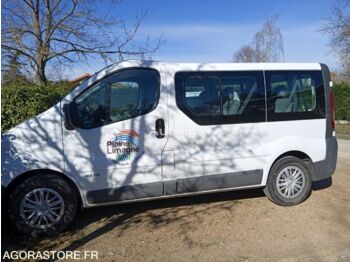 RENAULT TRAFIC - minibusz
