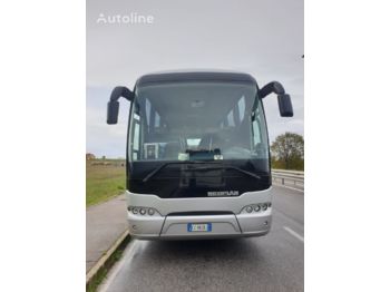 Távolsági busz NEOPLAN TOURLINER