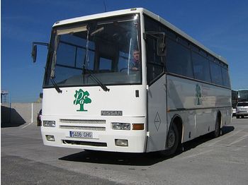  NISSAN 120/9D - Távolsági busz