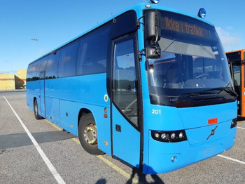 Távolsági busz VOLVO B12M 9700S CARRUS CLIMA; 11,98m; 44 seats; Euro 3: 1 kép.