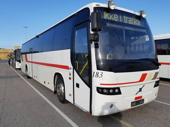 Távolsági busz VOLVO B12M CARRUS 9700S; 13,48m; 54 seats: 1 kép.