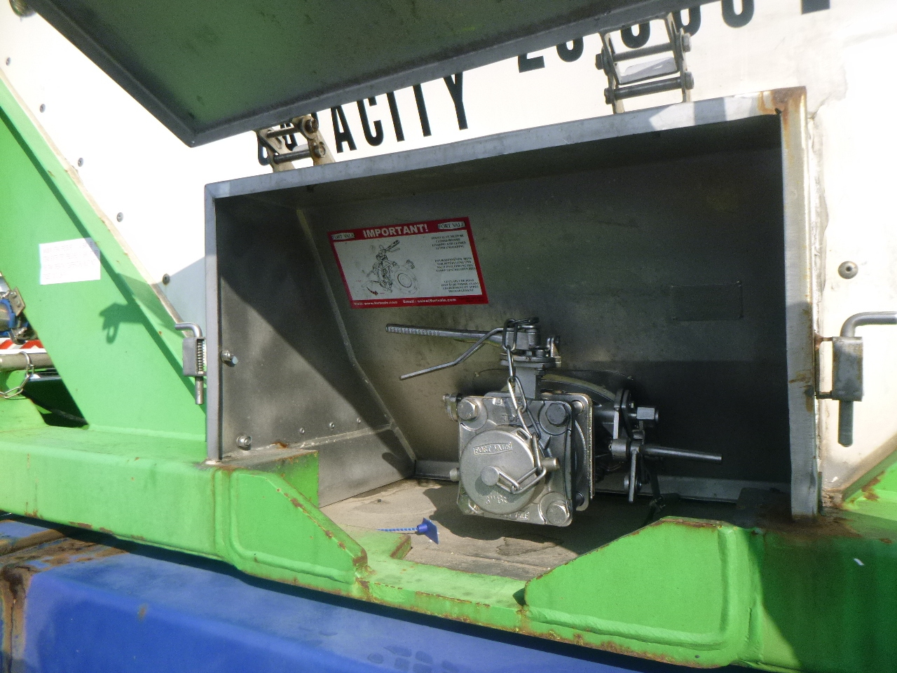 Tartály konténer, Félpótkocsi Danteco Food tank container inox 20 ft / 25 m3 / 1 comp: 7 kép.