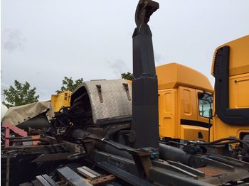 Emelőhorgos/ konténerszállító rendszer Hüffermann HL 26.63 S