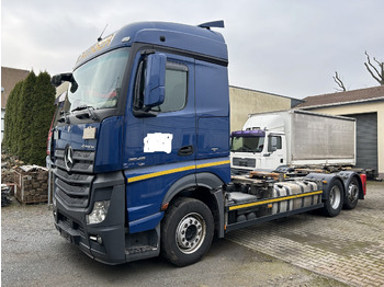 MERCEDES-BENZ 2545 - Cserefelépítmény/ Konténer
