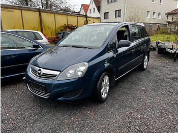 Opel Zafira B Selection - Autó