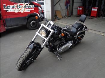 Harley Davidson Softail Breakout  - Motorkerékpár
