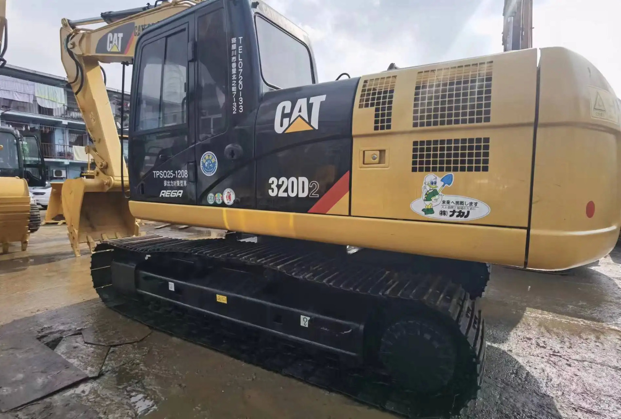 Lánctalpas kotró Excellent Condition 20t Used Caterpillar 320d Cat 320d 320d2 320 Excavator With 1 M3 Bucket In Shanghai: 3 kép.