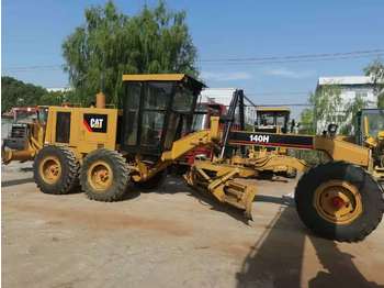 Gréder CATERPILLAR 140H