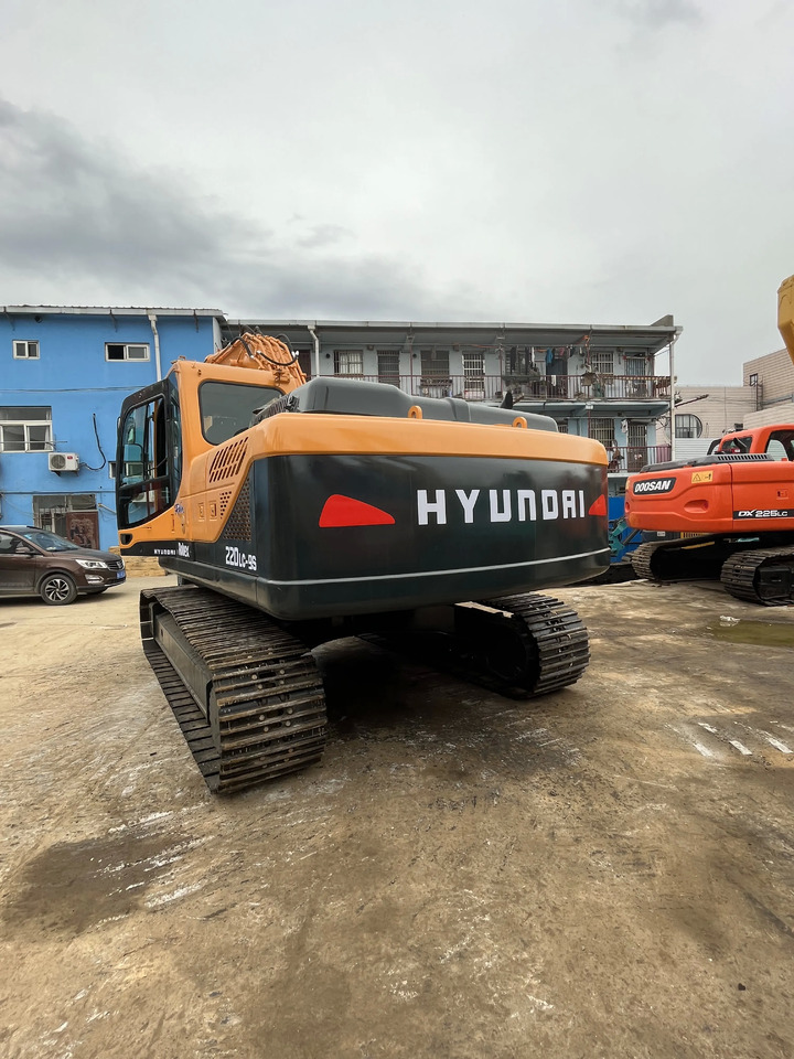 Lánctalpas kotró Hyundai 220-9 Used Excavator,Heavy-duty Original Korea Hyundai 220lc-9s,22t Excavator For Sale in Shanghai: 5 kép.