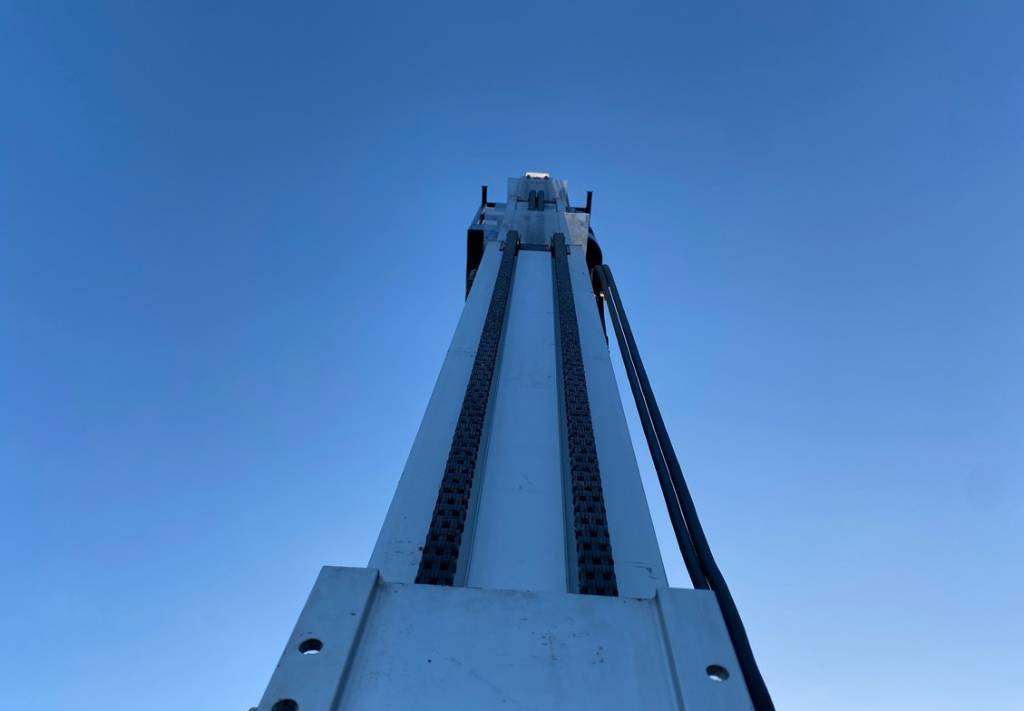 Oszlopos személyemelő JLG 20MVL Electric Vertical Mast Work Lift 794cm: 21 kép.
