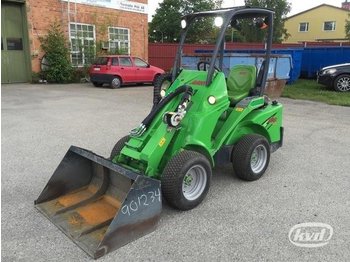  Avant 420 Skid steer lLoader with teleskopic function and equipment - Mini homlokrakodó