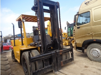 Oszlopos személyemelő TCM FD100