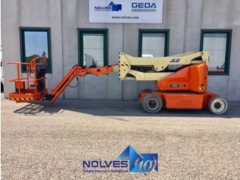 Személyemelő JLG E 400AJPn