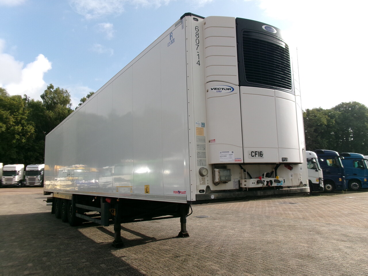 Félpótkocsi hűtős Schmitz Frigo trailer + Carrier Vector 1350: 2 kép.