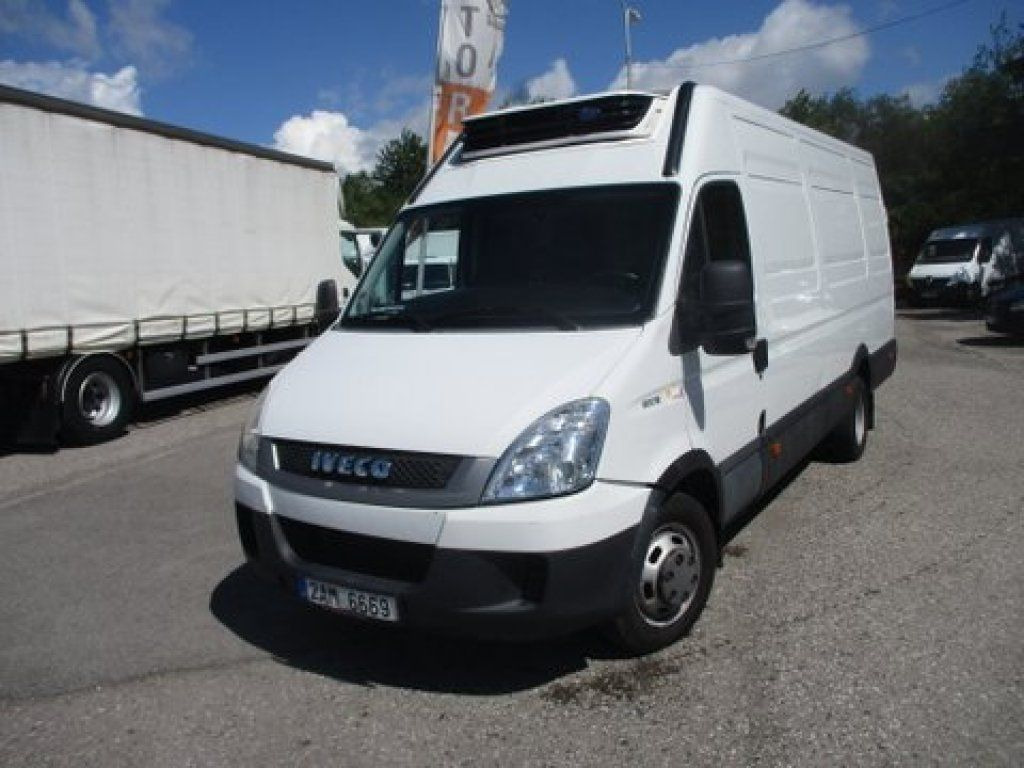 Iveco Daily 50C15 Carrier  350  lízing Iveco Daily 50C15 Carrier  350: 2 kép.