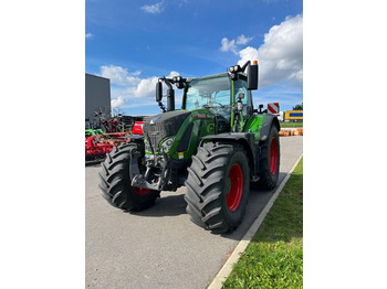 Fendt 724 Gen6 - Traktor: 2 kép.