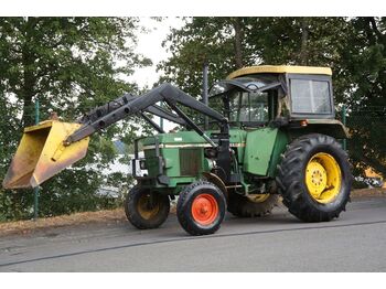 Traktor John Deere 2040 S mit Frontlader: 1 kép.
