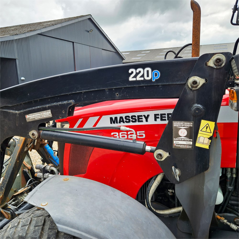 Traktor Massey Ferguson 3625: 28 kép.