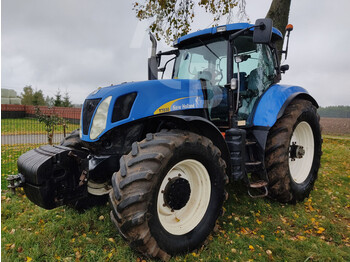 Traktor New Holland T 7030: 1 kép.