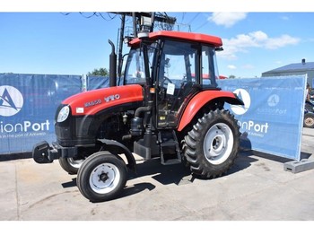 Új Traktor YTO MK650: 1 kép.