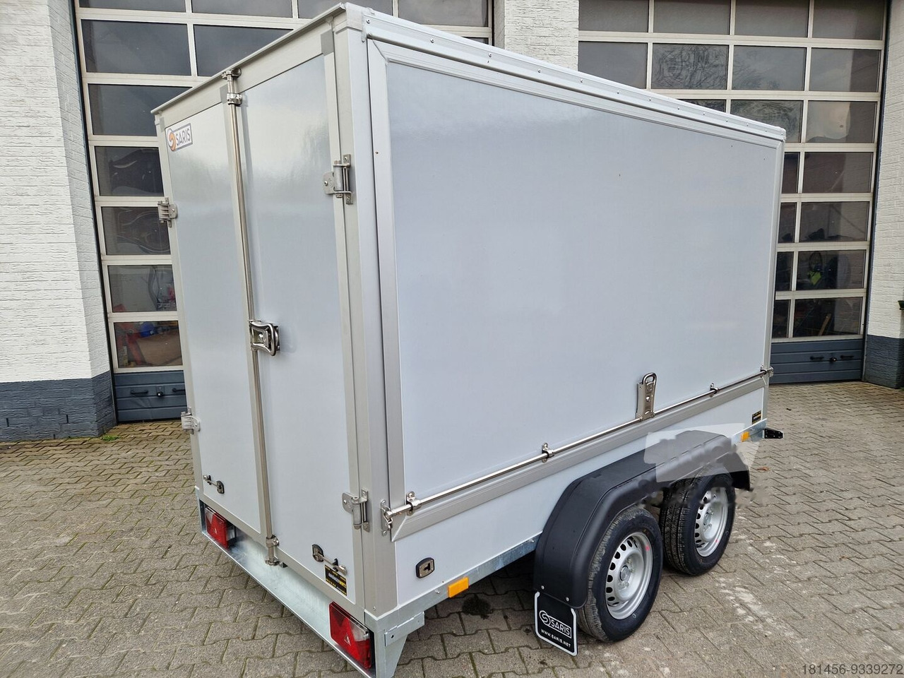 Új Pótkocsi dobozos Saris grauer Koffer mit Seiten Werkstatt Serviceklappe Verkauf von trailershop: 11 kép.