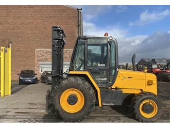 Terepjáró képességű targoncá JCB 930 4x4