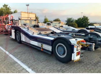  GOLDHOFER AST-2F 400 - Repülőgép vontató