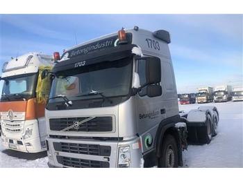 Cserefelépítményes teherautó Volvo FM400
