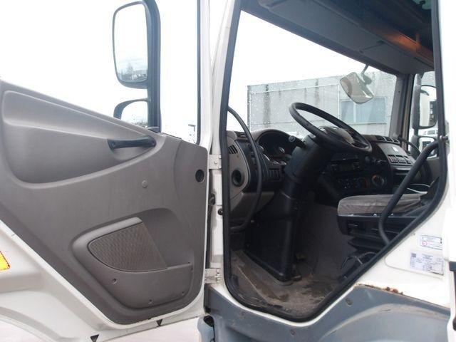 Hűtős teherautó DAF CF 75.250 Refrigerated truck Thermo King: 20 kép.