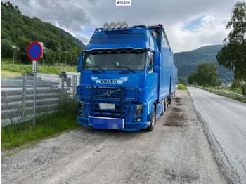 Dobozos felépítményű teherautó Volvo FH16