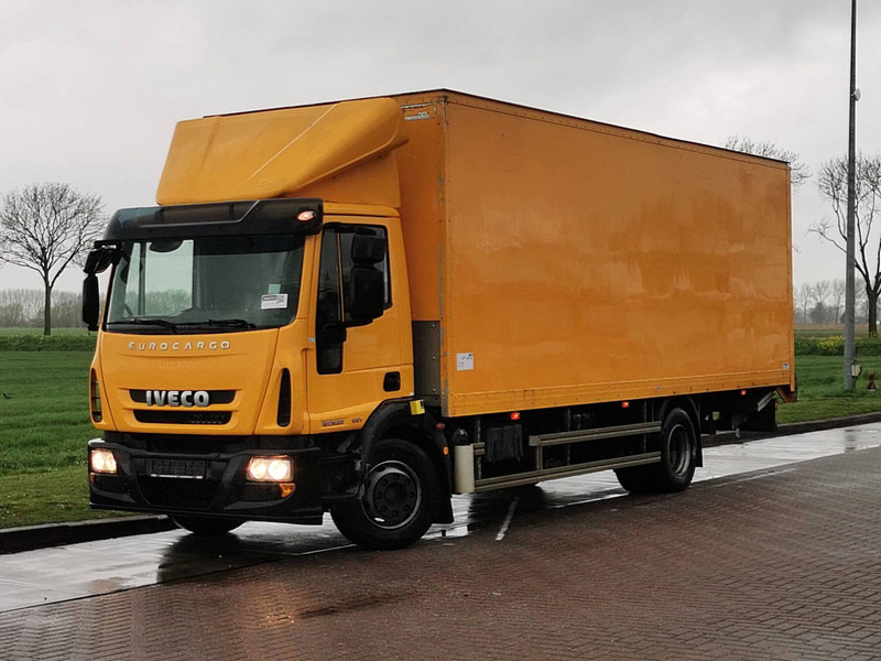 Dobozos felépítményű teherautó Iveco 120E22 EUROCARGO eev taillift: 3 kép.