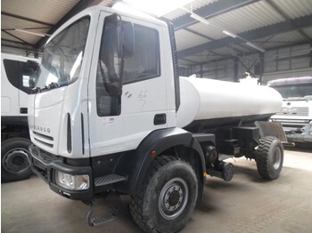 Új Tartályos teherautó Iveco EUROCARGO 4x4 water tank: 1 kép.