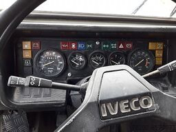Ponyvás teherautó Iveco VM90 40.10W/M 4x4: 18 kép.