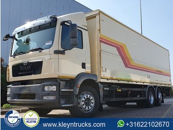 Dobozos felépítményű teherautó MAN 26.290 6x2*4 e5 265 dkm: 1 kép.